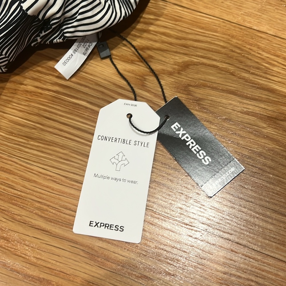 Express Floral Plunge Swimsuit Bodysuit - Picture 5 of 8